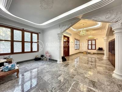 Chakto Mukh, Daun Penh, Phnom Penh
