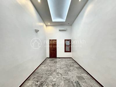 Chakto Mukh, Daun Penh, Phnom Penh