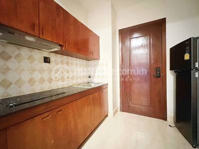 ផ្សារចាស់, ដូនពេញ, ភ្នំពេញ