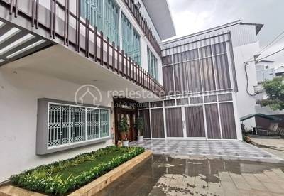 ចាក់អង្រែលើ, មានជ័យ, ភ្នំពេញ