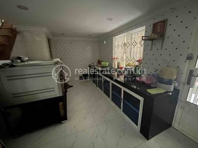 residential Villa for sale & rent ใน Tuol Sangke รหัส 240516