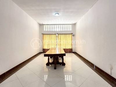 ទឹកល្អក់៣, ទួលគោក, ភ្នំពេញ