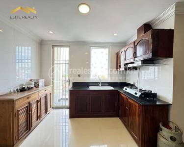 residential Apartment for rent in Tonle Bassac ID 240608
