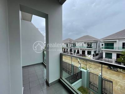  , កណ្ដែក, ប្រាសាទបាគង, សៀមរាប