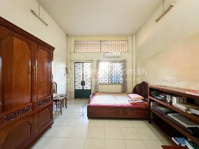 Chey Chumneah, Daun Penh, พนมเปญ