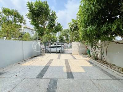 Chak Angrae Leu, Meanchey, Phnom Penh
