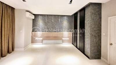 Borey Peng Huoth : The Star Platinum Mercurean II
