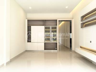 Nirouth, Chbar Ampov, Phnom Penh