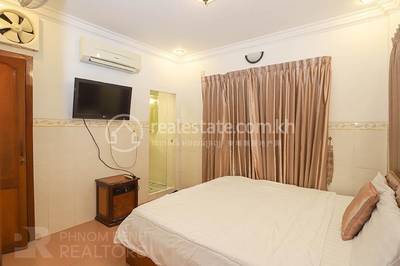  , Chakto Mukh, Daun Penh, พนมเปญ