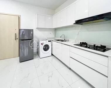 PS Crystal Condominium
