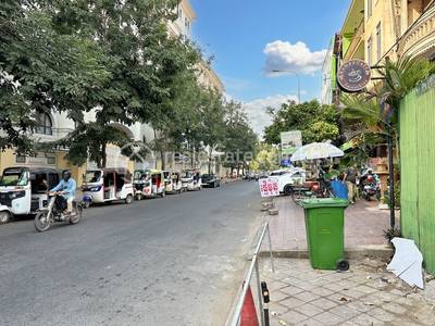 Wat Phnom, Daun Penh, Phnom Penh
