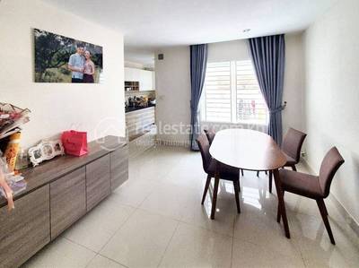 Borey Peng Huoth : The Star Platinum Mercurean II