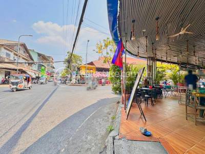 Phsar Kandal II, Daun Penh, Phnom Penh