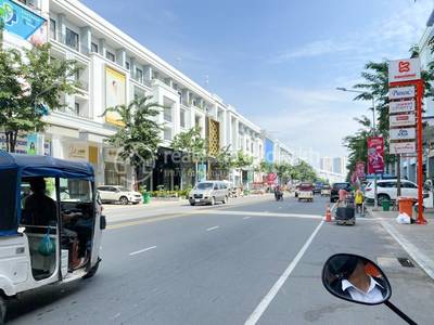 Chak Angrae Leu, Meanchey, Phnom Penh