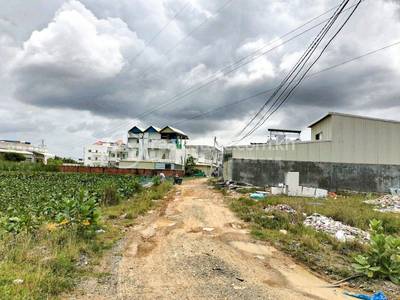 Samraong Kraom, Por Sen Chey, Phnom Penh