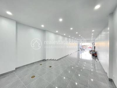 万沙朗分区, 堆谷区, 金边