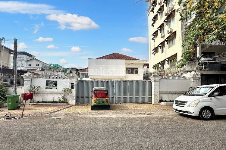 Chakto Mukh, Daun Penh, Phnom Penh