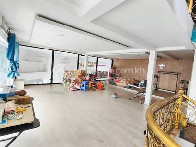 Tumnob Tuek镇, 桑园区, 金边