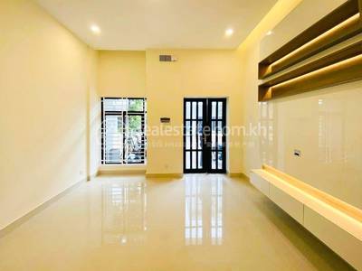 Borey Peng Huoth: The Star Platinum Eco Romance