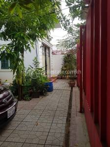   , ក្រាំងធ្នង់, សែនសុខ, ភ្នំពេញ
