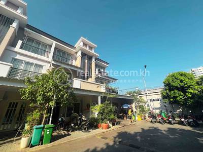 residential Villa for sale ใน Tuol Sangkae 1 รหัส 243206