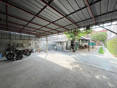    , ផ្សារដើមថ្កូវ, ចំការមន, ភ្នំពេញ