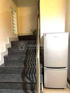 Borey Peng Huoth: The Star Platinum Mercurean I