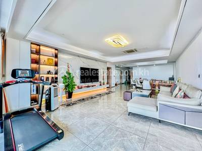 Sky Villa