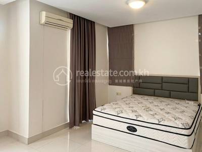 Borey Peng Huoth: The Star Platinum Mercurean I