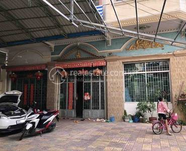 93 ព្រះមុន្នីវង្ស​, ផ្សារដើមថ្កូវ, ចំការមន, ភ្នំពេញ
