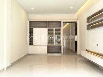 Borey Peng Huoth: The Star Platinum Eco Sunrise