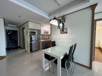 De Castle Royal Condominium