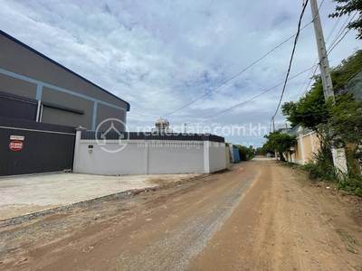 ព្រែកថ្មី, ច្បារអំពៅ, ភ្នំពេញ