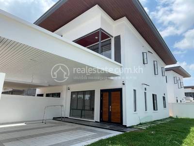 residential Villa for sale & rent in Bak Kaeng ID 244629