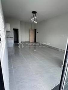 204 204, ទឹកល្អក់៣, ទួលគោក, ភ្នំពេញ
