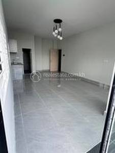 204 204, ទឹកល្អក់៣, ទួលគោក, ភ្នំពេញ