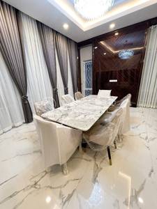 Borey Peng Huoth : The Star Diamond