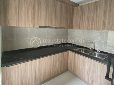 បុរី ប៉េង ហួត: ដឹស្តា មេរាហ្កាដិន