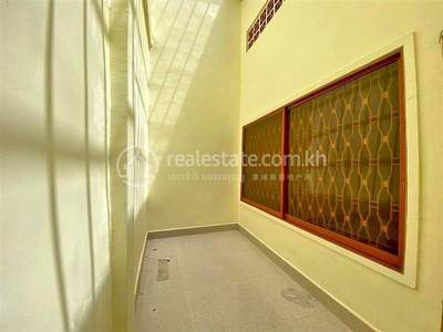   , ទំនប់ទឹក, ចំការមន, ភ្នំពេញ