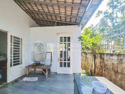 តាក្ដុល, តាខ្មៅ, កណ្ដាល