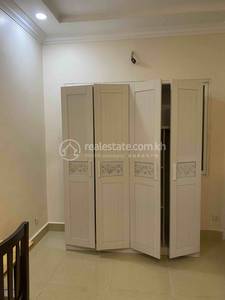 Ang Eng 13, ផ្សារកណ្តាល១, ដូនពេញ, ភ្នំពេញ