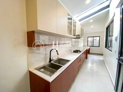  , ឃ្មួញ, សែនសុខ, ភ្នំពេញ