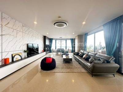 Grand Condo 7