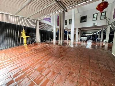    , Tuek L'ak 3镇, 堆谷区, 金边