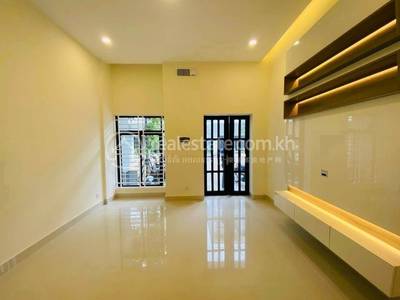 Borey Peng Huoth: The Star Platinum Eco Romance