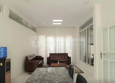    , និរោធ, ច្បារអំពៅ, ភ្នំពេញ