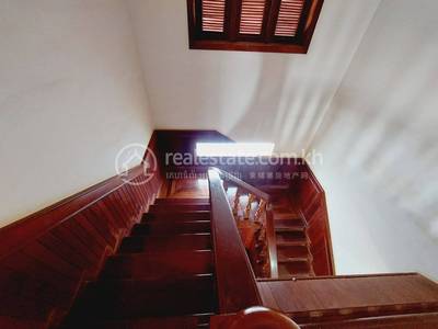 ក្រវ៉ាត់ក្រុង 44, ស្វាយដង្គំ, សៀមរាប, សៀមរាប