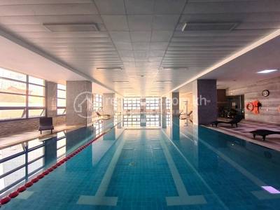 De Castle Royal Condominium