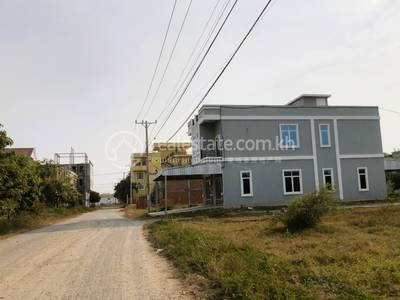 Chomkar Somraong, Battambang, Battambang