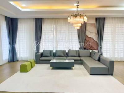 Borey Peng Huoth: The Star Platinum Mercurean I